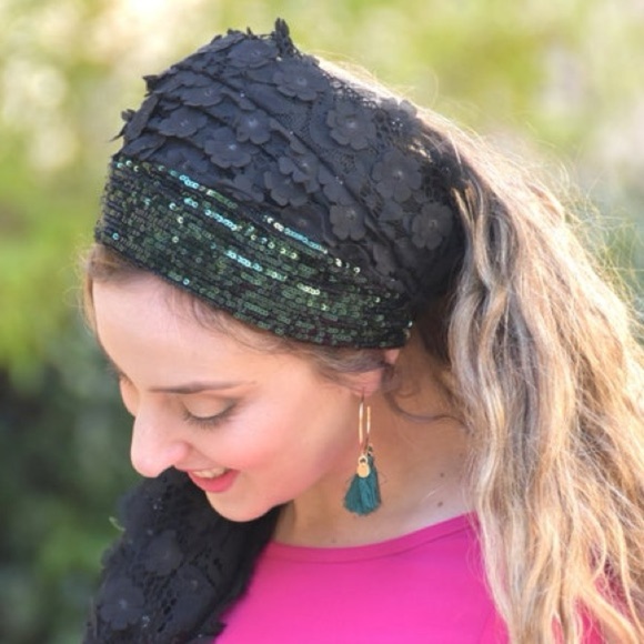 Lovely Black & Green Lace Handmade Mitpachat Head Covering-Scarf-Tichel Headband - Picture 2 of 10